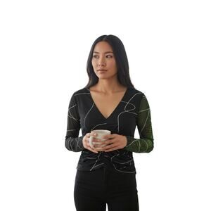 Love & Piece Elegant Black and White Ruched Blouse Size M